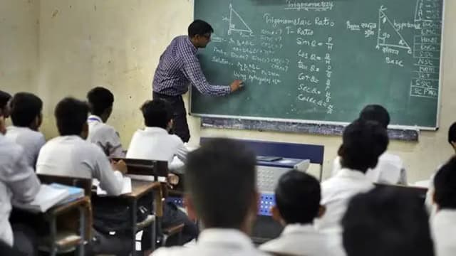 राजकीय पॉलिटेक्निक कॉलेज के शिक्षकों की अनोखी पहल, 100 से अधिक बच्चों को स्पेशल क्लास में दिला रहे सफलता