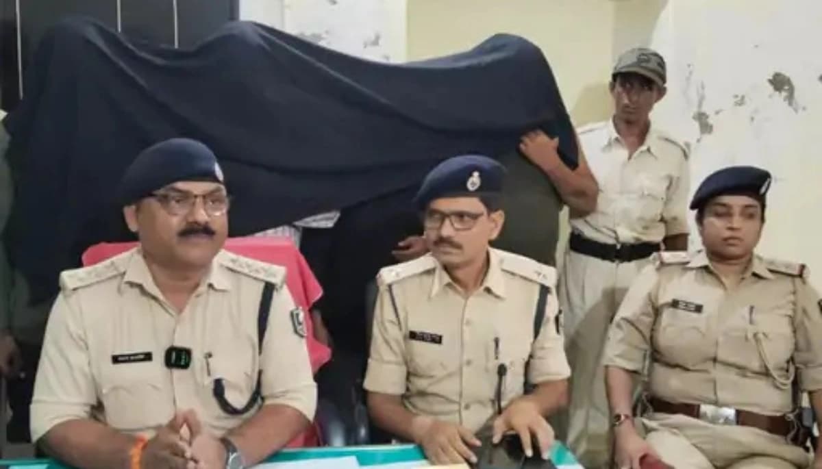 लोन से छुटकारा पाने के लिए पति का खौफनाक कदम: पत्नी की हत्या कर खुद पहुंचा अस्पताल, बोली कहानी निकली झूठ