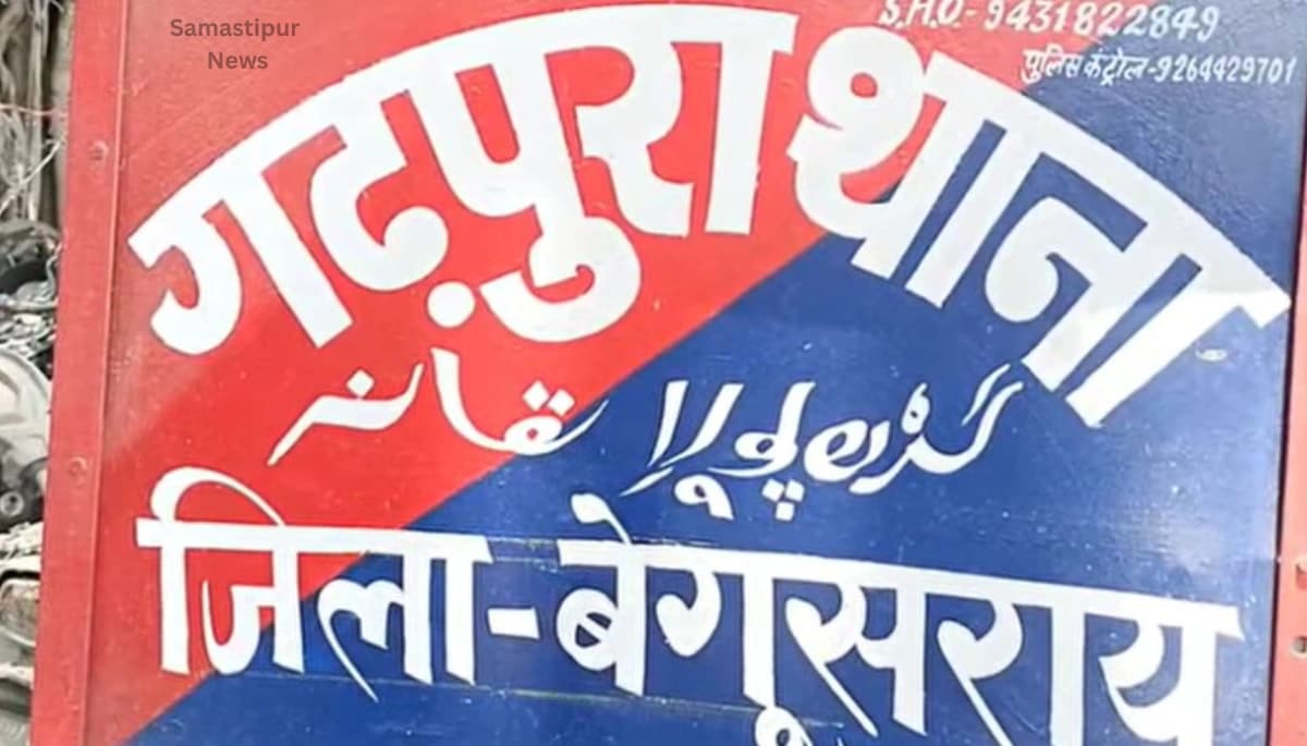 ठेकेदार की दबंगई: ईंट की राशि नहीं मिली, तो JCB से उखाड़ दी सड़क