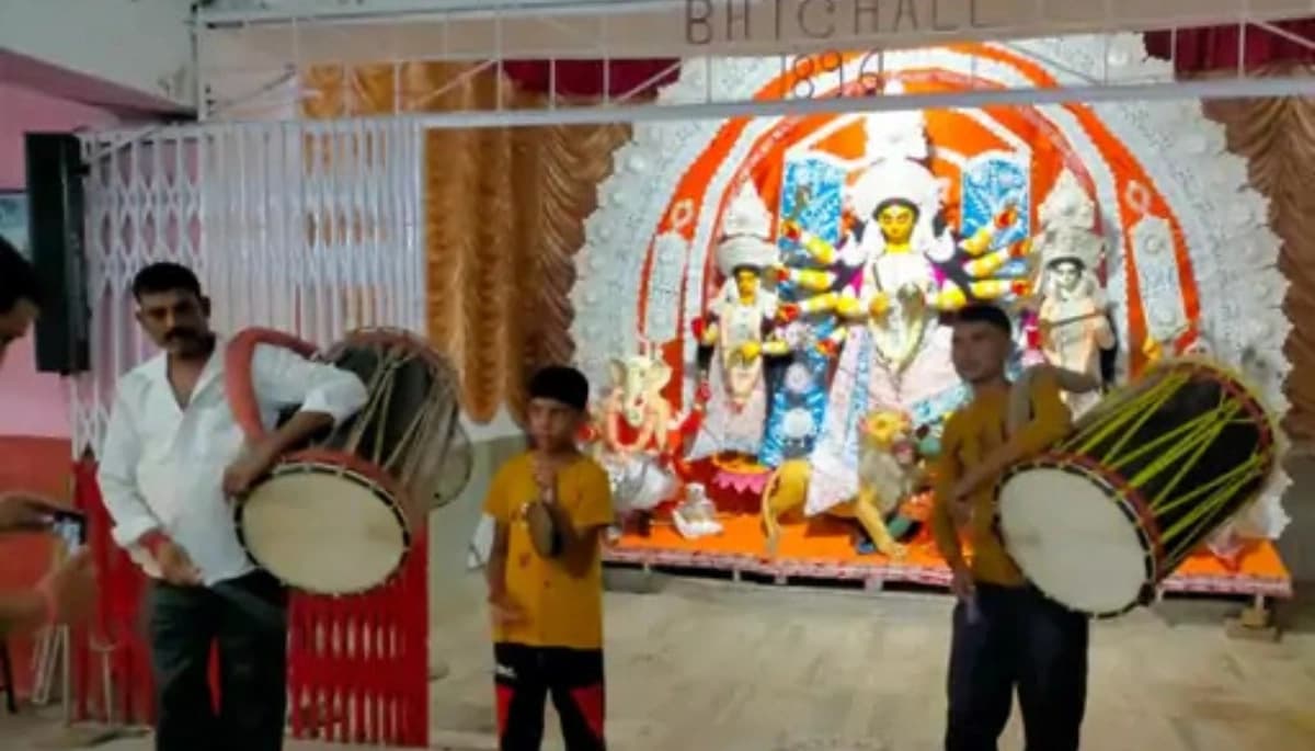 91 साल पुरानी बंगाली परंपरा: समस्तीपुर में दुर्गा पूजा के साथ बच्चों को मिलते हैं खास इनाम, जानिए क्यों है ये अनोखी