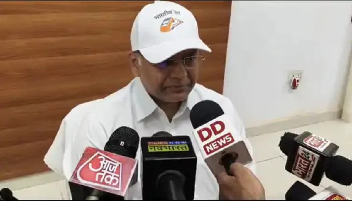 समस्तीपुर-बिहार के लिए बड़ी खुशखबरी! दरभंगा-नरकटियागंज रेलवे लाइन का दोहरीकरण मंजूर, ट्रेन की रफ्तार होगी 160 KM प्रति घंटा