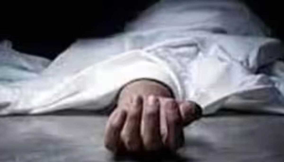 बिहार न्यूज़: पूर्णिया में पति की संदिग्ध मौत के बाद दो पत्नियों में विवाद, पहली पत्नी ने लगाया हत्या का आरोप