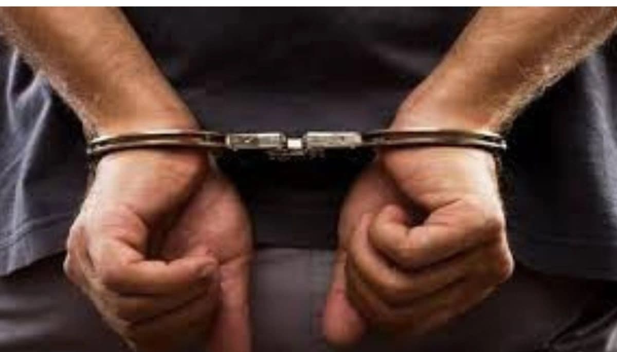 बिहार: गया एयरपोर्ट पर बांग्लादेशी नागरिक गिरफ्तार, 8 साल से बोधगया में बौद्ध भिक्षु के रूप में रह रहा था