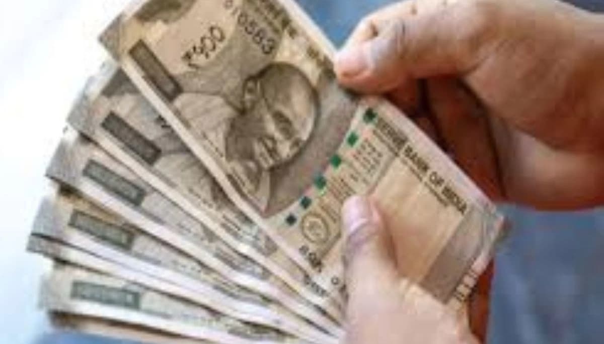 दशहरा से पहले शिक्षकों को बड़ी राहत, बिना पर्ची के मिलेगी सैलरी