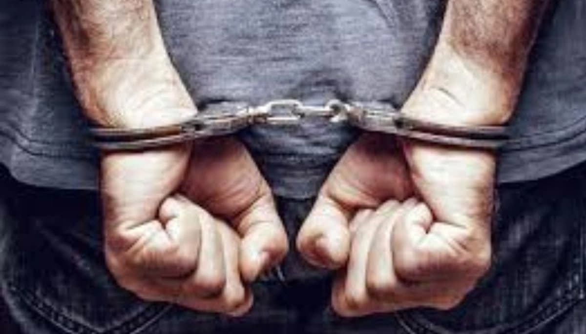 सारण में हथियार के साथ तीन अपराधियों की गिरफ्तारी, एक देशी कट्टा और 6 कारतूस बरामद
