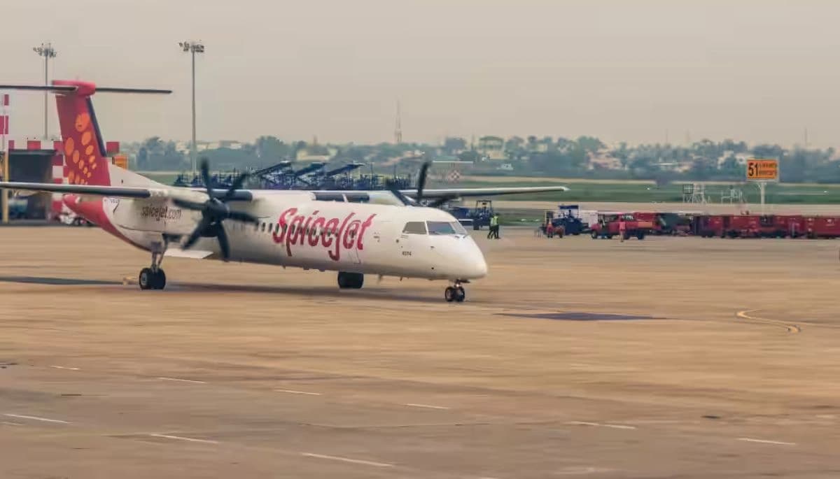 Bihar News: घने कोहरे से हवाई और रेल यात्रा प्रभावित, दरभंगा एयरपोर्ट पर 12 फ्लाइट रद्द