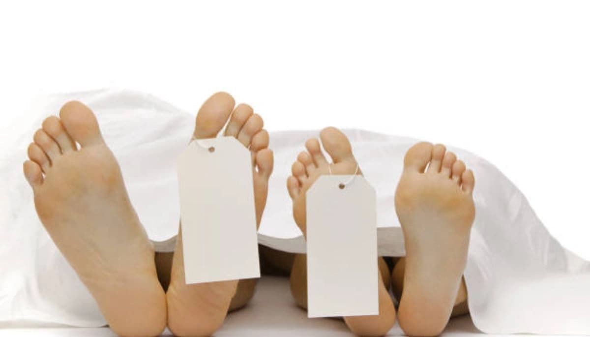 शौचालय की टंकी में दम घुटने से दंपति की दर्दनाक मौत, पति को बचाने कूदी पत्नी भी गई जान से