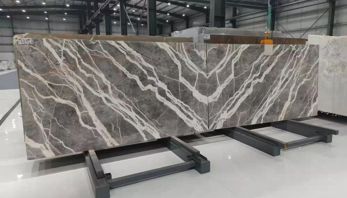 भागलपुर की बड़ी खबरें: चोरी का प्रयास, एटीएम धोखाधड़ी और गोलीबारी का मामला