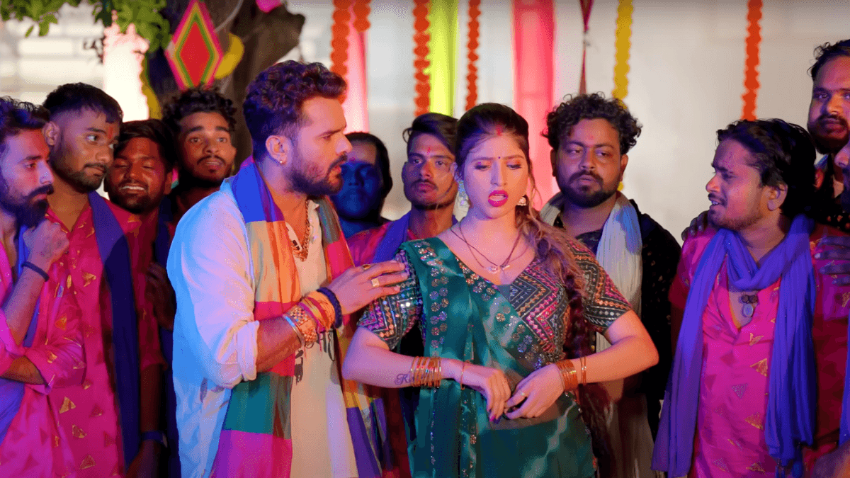 Khesari Lal Yadav Chudi Hariyarki Song: सावन में मचा तहलका! खेसारी लाल का ‘चुड़ी हरियरकी’ फिर बना यूट्यूब का बम – देखें धमाकेदार वीडियो!