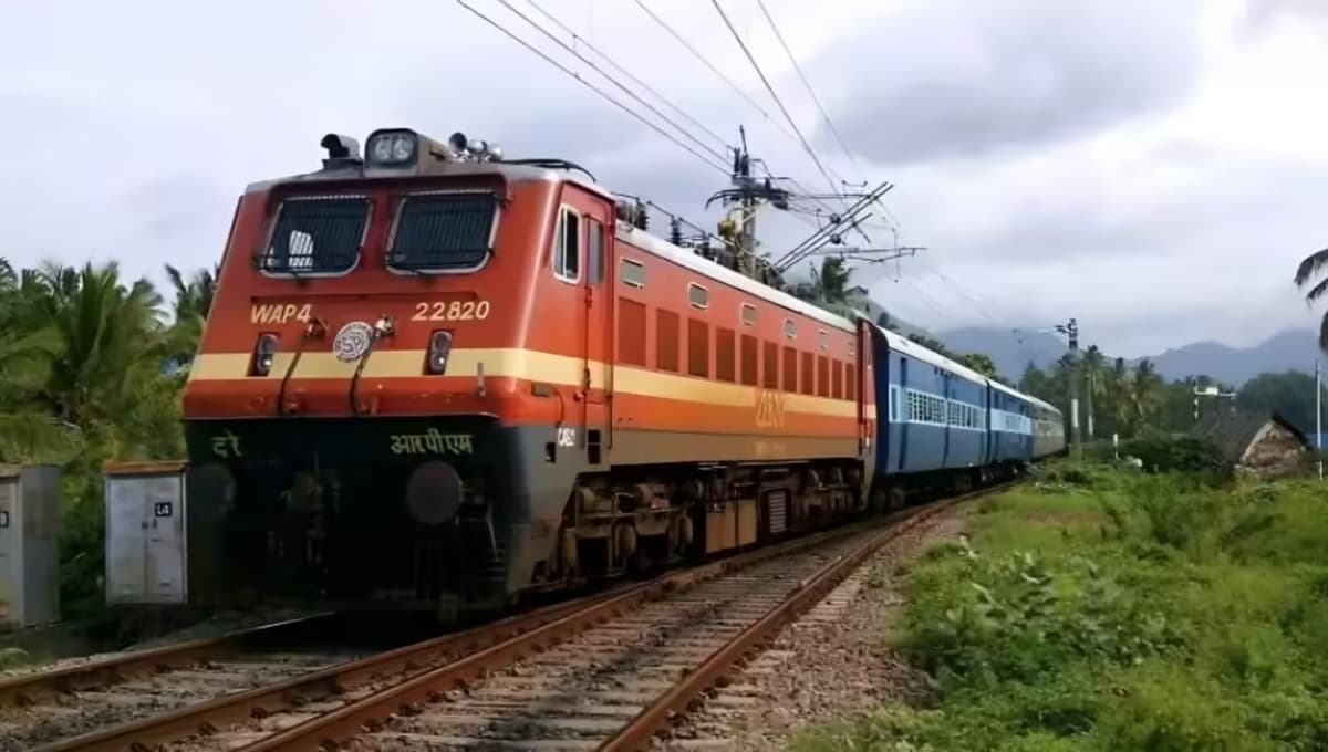 Special Train Service Bihar: त्योहारों पर पूर्व मध्य रेलवे द्वारा चलाई जा रही अतिरिक्त ट्रेनों की जानकारी