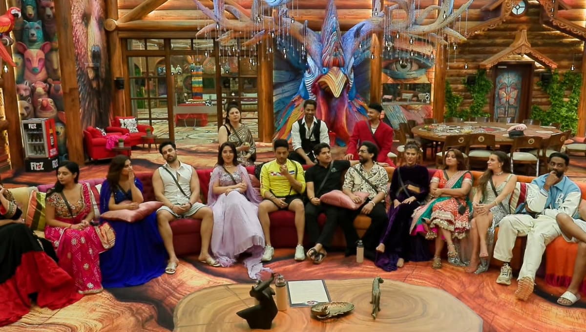 Bigg Boss Season 19 Drama: मृदुल तिवारी का पहला दिन एक्सपोज़ और कंटेस्टेंट्स के बीच बढ़ता तनाव