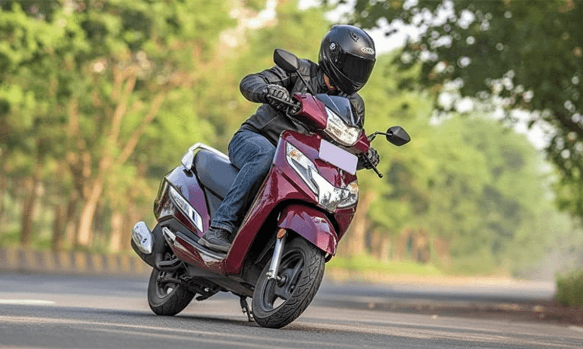 Honda Activa 2025 Launch: अब बिना चाबी के स्टार्ट होगी स्कूटी, जानें नए धांसू फीचर्स!