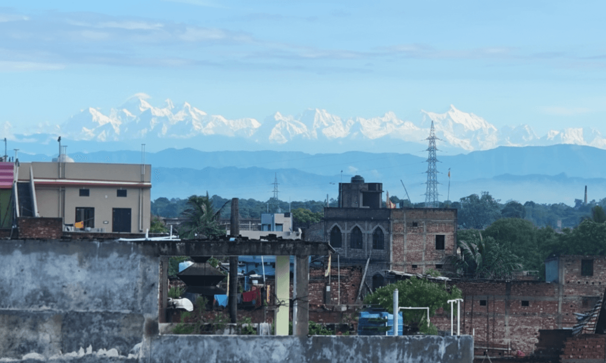 Mount Everest in Bihar: बिहार के जयनगर से दिखा दुनिया का सबसे ऊंचा पर्वत