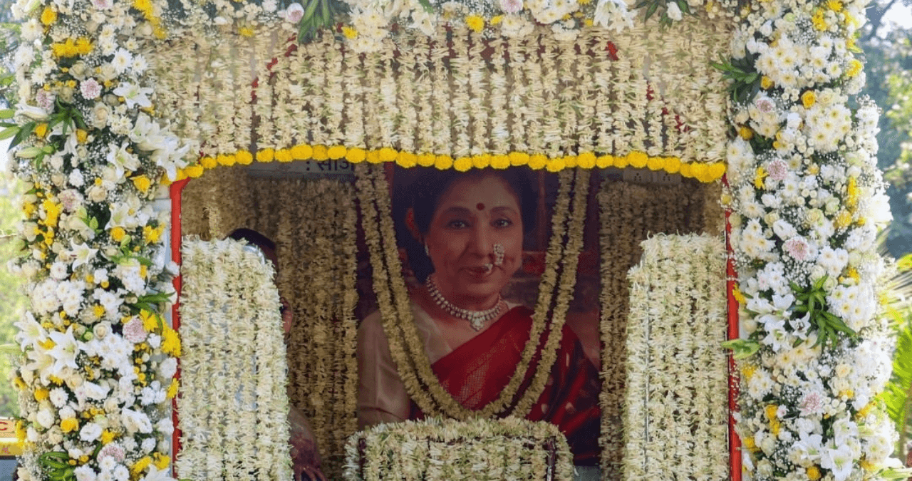 Asha Bhosle: आशा भोंसले के निधन की कवरेज पर पाकिस्तान में बवाल! जियो टीवी को सरकार का नोटिस