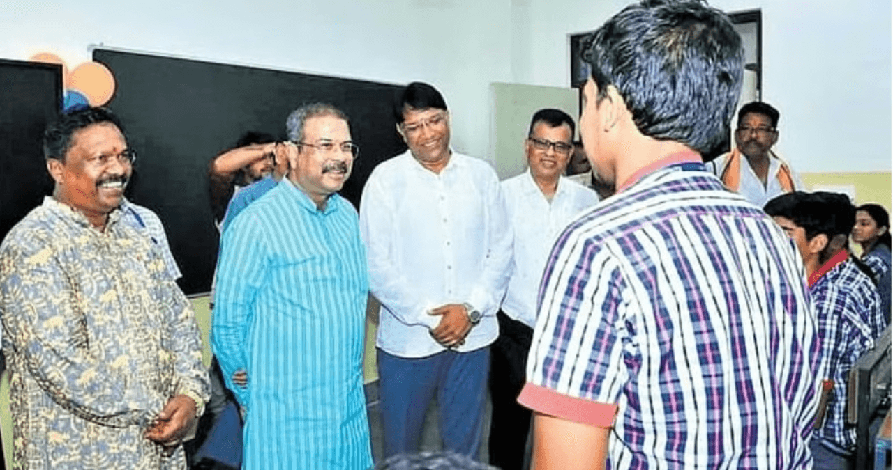 Odisha Projects: ओडिशा को 280 करोड़ की सौगात! शिक्षा मंत्री ने लॉन्च किए 124 प्रोजेक्ट