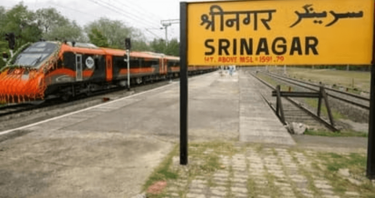 Indian Railways: Delhi से सीधे Srinagar ट्रेन कब चलेगी? वंदे भारत को लेकर सामने आई बड़ी वजह