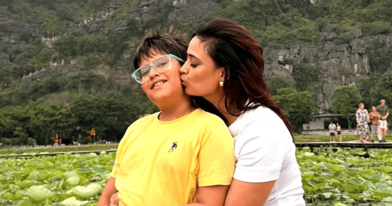 Shweta Tiwari: दो तलाक के बाद भी मुस्कुराती जिंदगी! बेटे संग वेकेशन पर छाईं श्वेता तिवारी