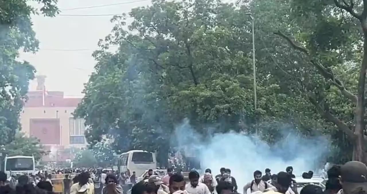 CJP Protest: सीजेपी प्रोटेस्ट की आग पहुंची पटना, पुलिस और प्रदर्शनकारियों में हुई झड़प थानाध्यक्ष हुए घायल….
