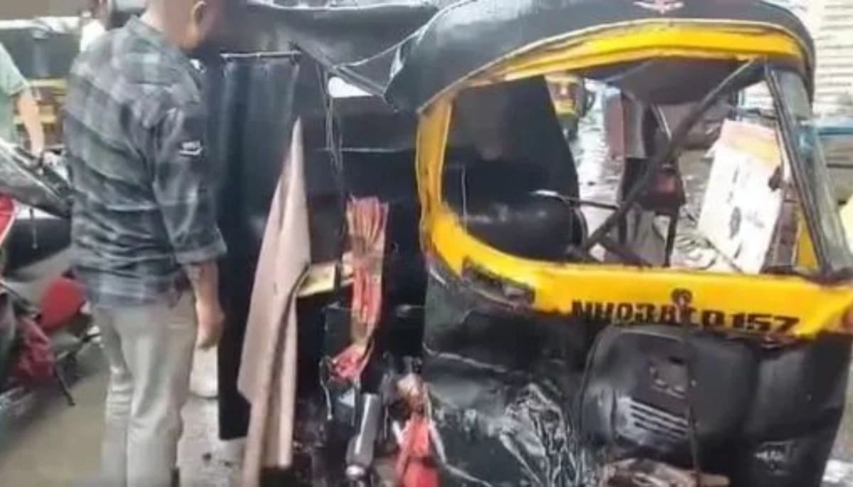 औरंगाबाद में तेज रफ्तार वाहन की टक्कर से पलटा ऑटो, दो की मौत, दो घायल