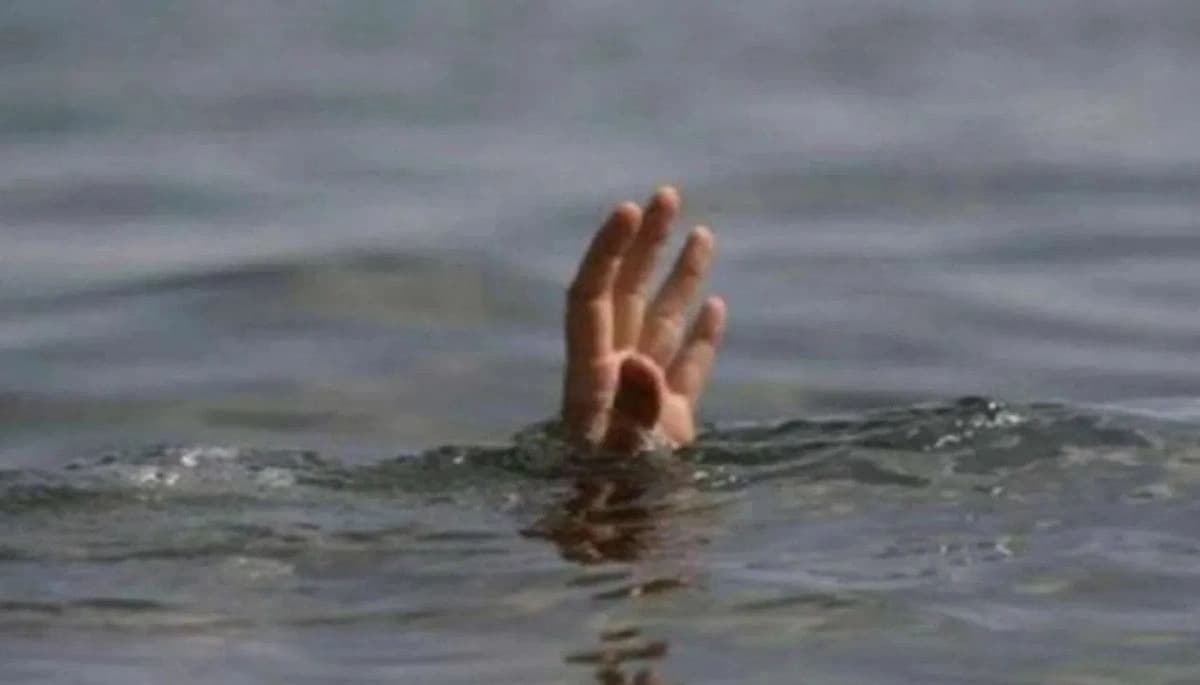 Bihar News: मुजफ्फरपुर में दो दिन से लापता लेबर कांट्रैक्टर का शव बूढ़ी गंडक नदी में मिला, हत्या या आत्महत्या की जांच में जुटी पुलिस