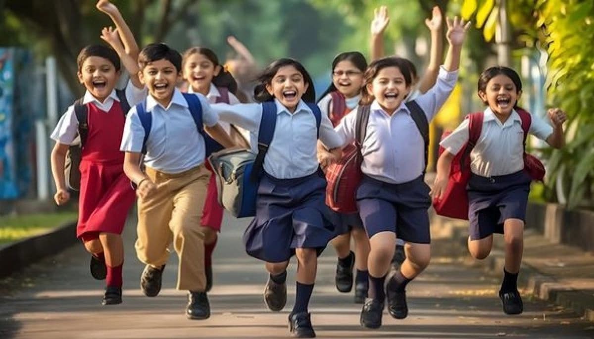 Bihar News: शिक्षा विभाग ने 2025 का कैलेंडर जारी, 72 दिनों की छुट्टी, देखें पूरी लिस्ट