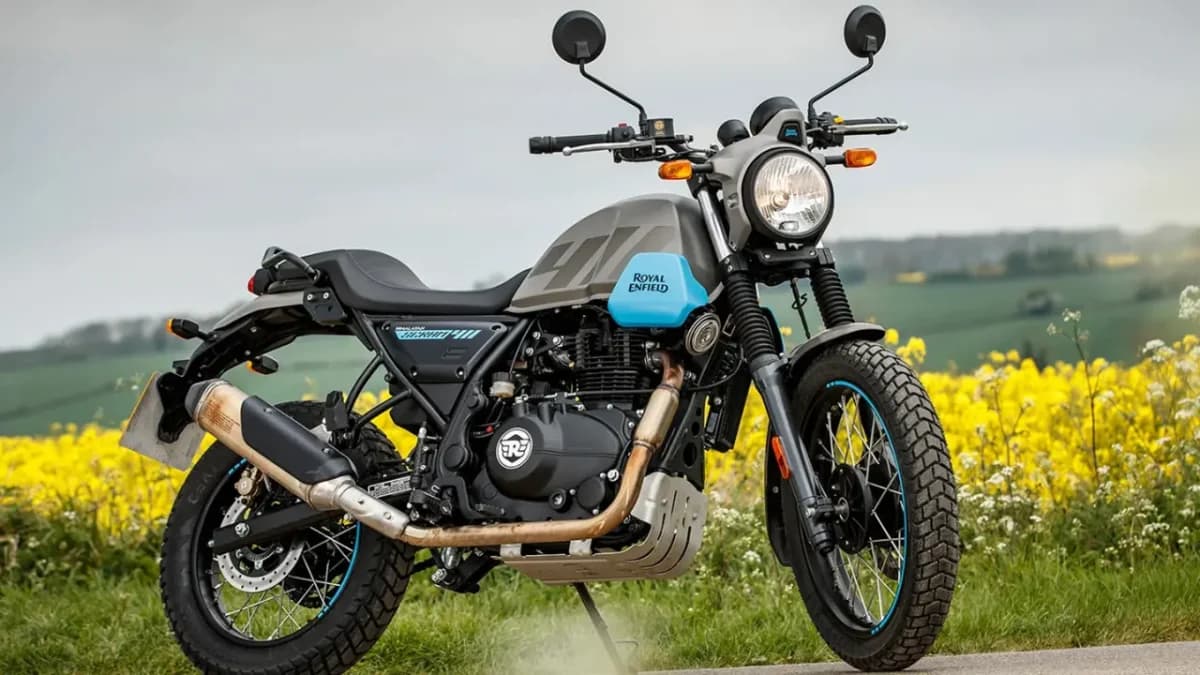 Royal Enfield Scram 411 EMI Plan: ₹24,000 की डाउन पेमेंट में उपलब्ध Royal Enfield Scram 411 बाइक की आकर्षक तस्वीर, दमदार लुक और स्टाइलिश डिज़ाइन के साथ