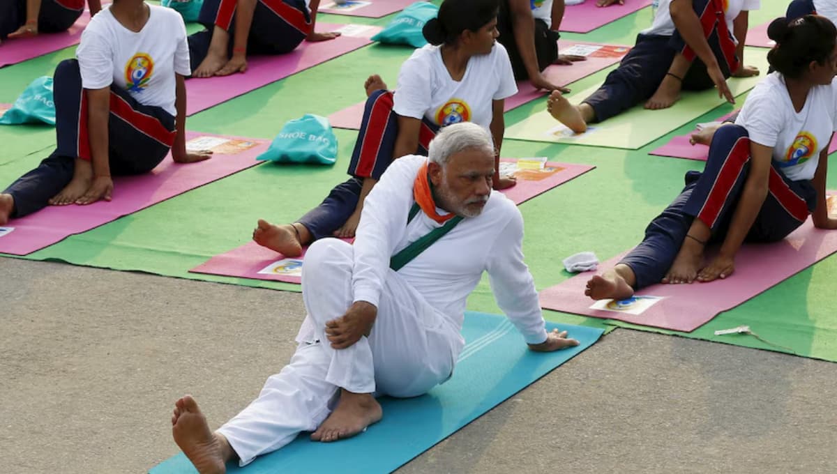 Prime Minister Modi's appeal: रोज़ाना 40 मिनट योग करें और रखें खुद को बीमारियों से कोसों दूर