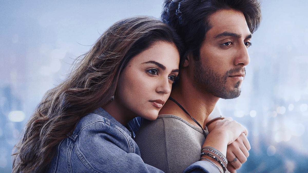 Saiyaara OTT Release Date की जानकारी के साथ Ahaan Panday और Aneet Padda का फिल्म पोस्टर