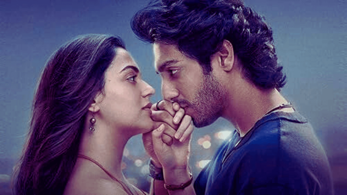 Saiyaara OTT Release Date की जानकारी के साथ Ahaan Panday और Aneet Padda का फिल्म पोस्टर