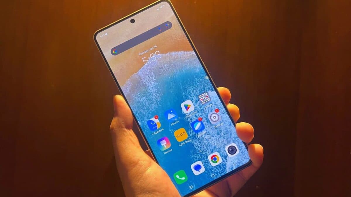 iQOO Neo 10 Display