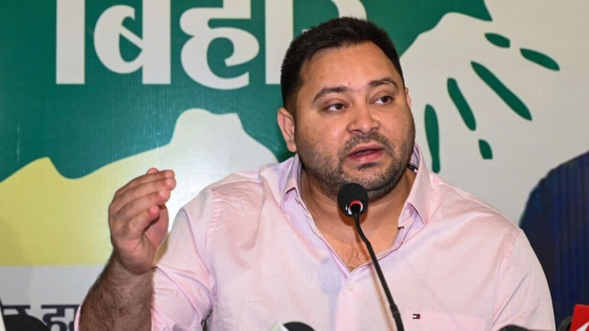 Bihar Election 2025 campaign with Tejashwi Yadav, Rahul Gandhi, Nitish Kumar