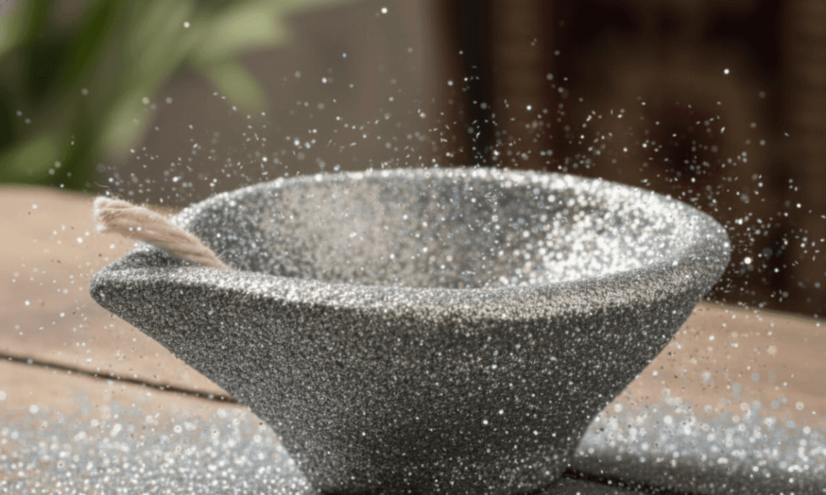 Beautiful Diya Decoration Ideas for Diwali 2025 – Golden, Glitter and Pearl Work Diyas for Home Décor