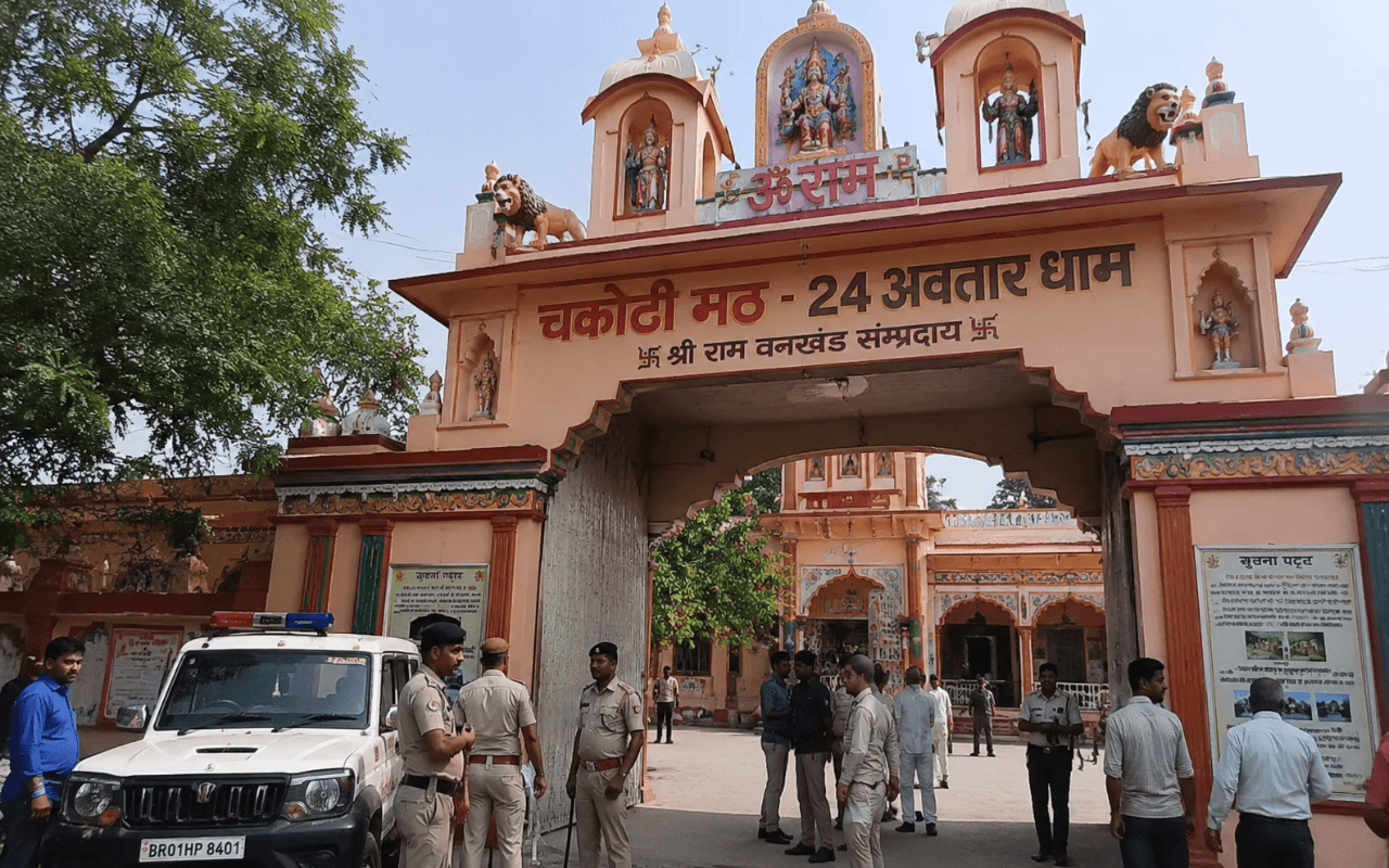समस्तीपुर के चकोठी मठ से डेढ़ करोड़ की चोरी: 200 साल पुरानी मूर्तियां लेकर फरार हुए चोर, 18 दिन पहले CM ने की थी पूजा