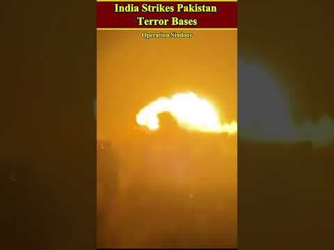 भारत एयर स्ट्राइक से कांपा पाकिस्तान देखिए धमाके वाला वीडियो #shortsfeed​ #shortvideo #shortsviral