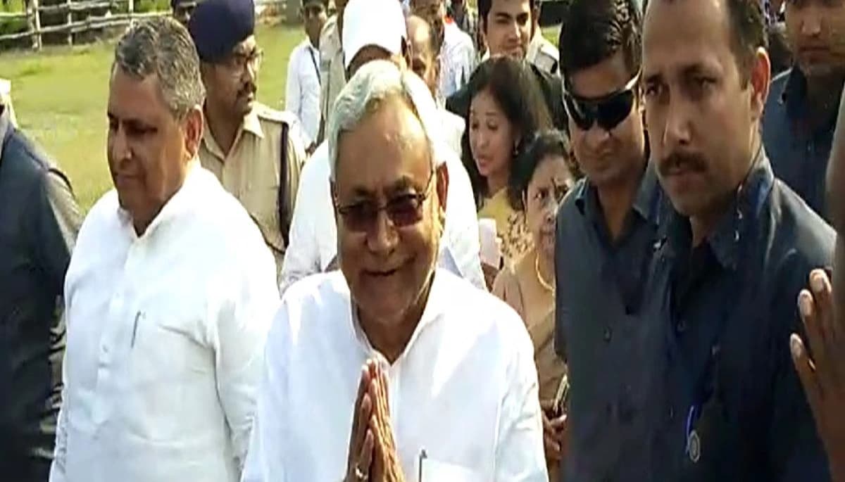 मोतिहारी के गढ़वा खजुरिया गांव में सरकारी नौकरी की बौछार, 80 से ज्यादा युवक-युवतियों ने सरकारी शिक्षक बनकर गांव का नाम रोशन किया!