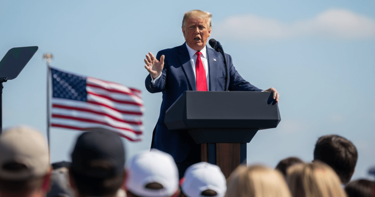 Trump tariff row: सुप्रीम कोर्ट फैसले के बाद वैश्विक व्यापार पर नया विवाद