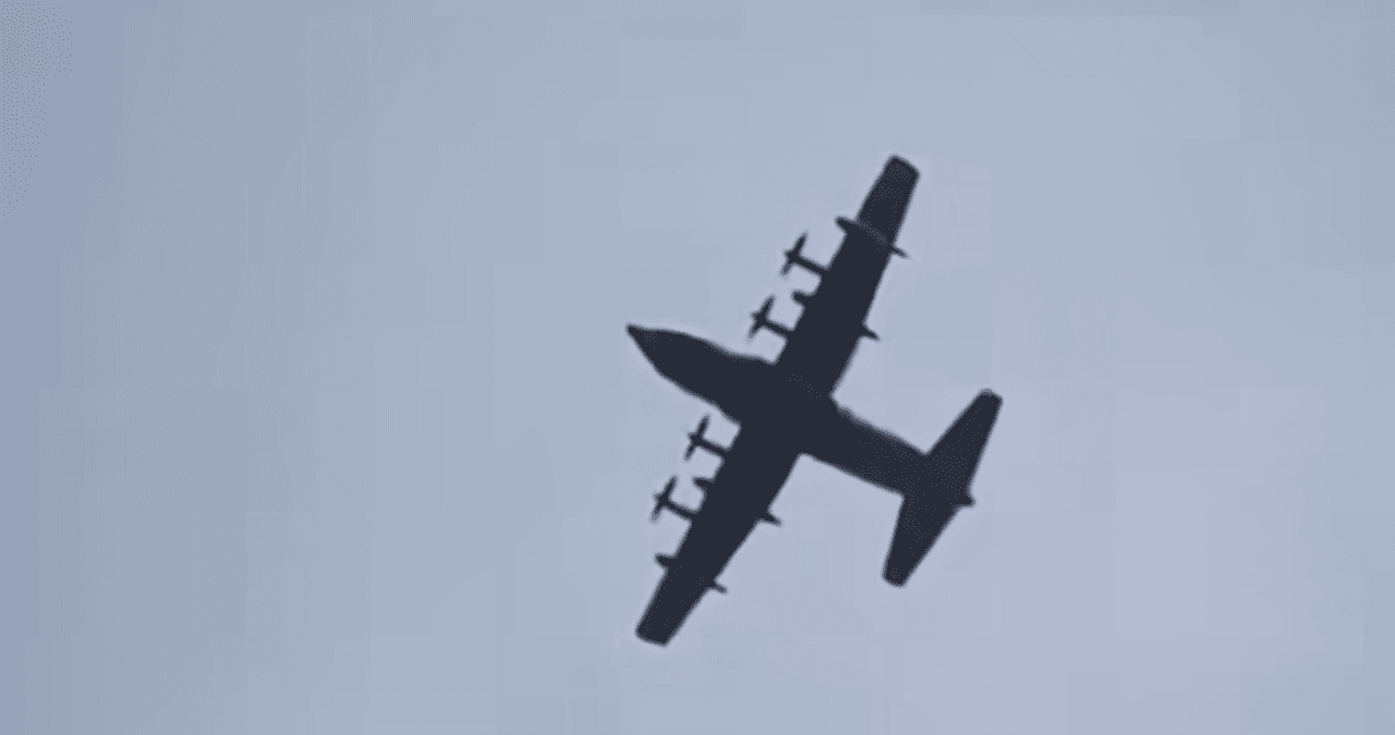 Iran-US टकराव तेज! फाइटर जेट गिरा, पायलट की तलाश में चला हाई-अलर्ट ऑपरेशन