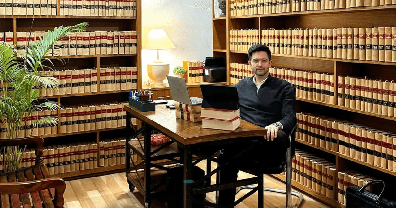 “घायल हूं इसलिए घातक हूं” – राघव चड्ढा के बयान से AAP में सियासी तूफान!