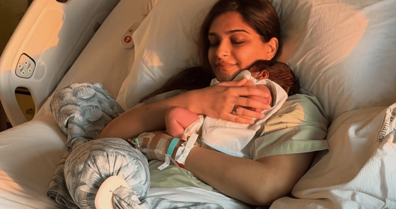 खुशखबरी! Sonam Kapoor ने बेटे की पहली तस्वीर शेयर कर फैंस को किया इमोशनल