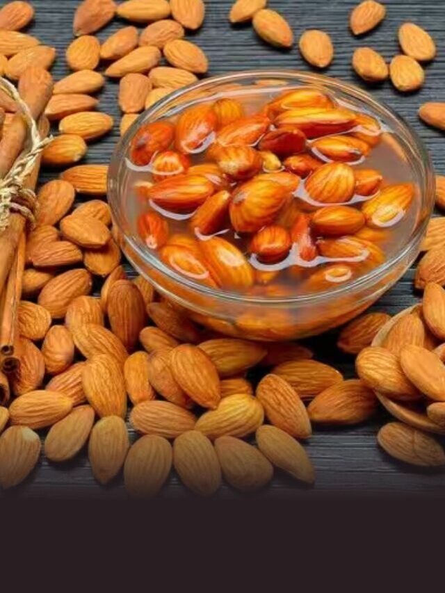 खाली पेट बादाम: छिलका उतारें या नहीं? जानिए क्या है सच!