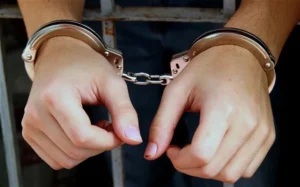 शिक्षकों का वेतन भी ऑनलाइन उपस्थिति के कारण अटका, दीपावली और छठ पर असमंजस 4 15 ग्राम ब्राउन शुगर के साथ दो तस्कर गिरफ्तार, नेपाल ले जाने की फिराक में थे
