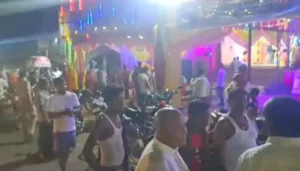 Samastipur News: समस्तीपुर मंडल में रेलवे लाइन के किनारे हैं 110 छठ घाट, भीड़ देखते ही ट्रेन रोकने का आदेश; थोड़ी सी लापरवाही… 4 समस्तीपुर में दुर्गा पूजा के दौरान बदमाशों की फायरिंग से मची भगदड़, जानें क्या हुआ आगे