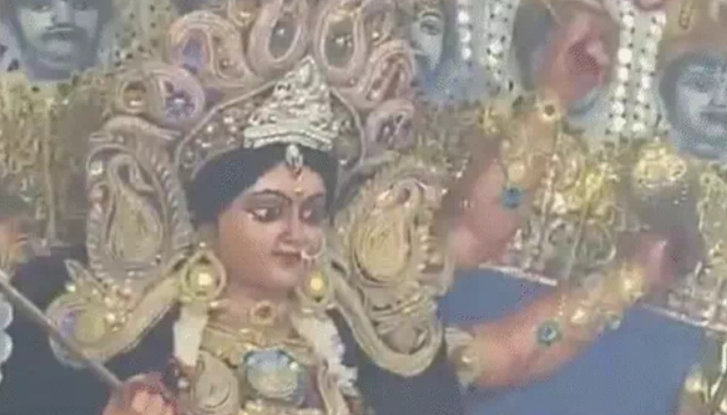 देखें कैसे दुर्गा पूजा 2024 बना रही है कोलकाता को श्रद्धा का केंद्र 7 Samastipur News 2024 10 11T134955.465
