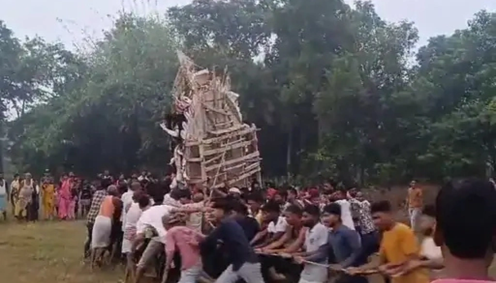 बेगूसराय में दुर्गा प्रतिमा विसर्जन पर बवाल: जानें क्या हुआ था? 2 Samastipur News 50