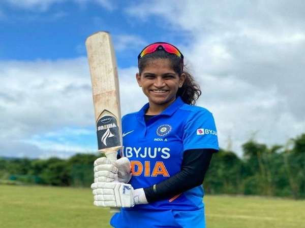 Tejal Hasabnis: भारत महिला क्रिकेट टीम की नई सितारा, जो न्यूजीलैंड के खिलाफ कर रही हैं डेब्यू 2 WhatsApp Image 2021 04 30 at 17.37.36