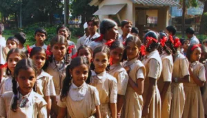 Samastipur News: समस्तीपुर के मगरदही घाट पुल के नीचे एक महिला ने लगाया छलांग, मछुआरों ने महिला को नाव के द्वारा बाहर निकाला 4 समस्तीपुर के सभी सरकारी स्कूलों की होगी Gis मैपिंग, एक क्लिक पर मिलेगी पूरी जानकारी