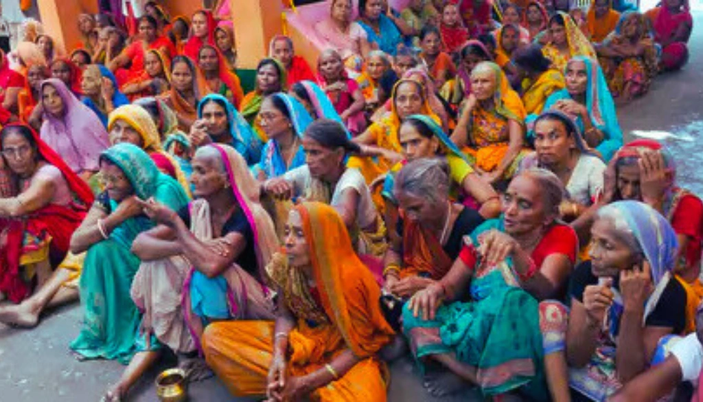 सिमरिया कल्पवास मेला: नेपाल से आए हजारों श्रद्धालु, 105 खालसा और गंगा तट पर अद्भुत धार्मिक आयोजन 4 Samastipur News 2024 11 07T124818.774