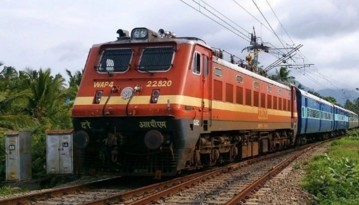Two workers tragically killed by a train while working on the tracks in Khagaria, Bihar, and one other injured