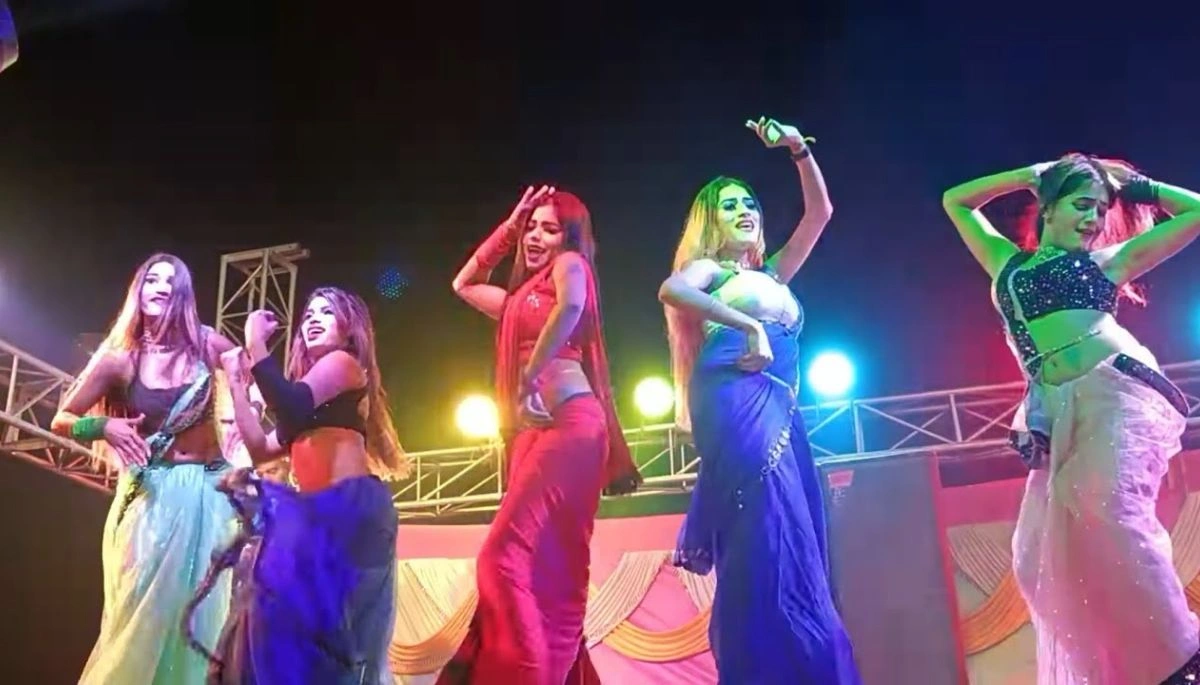 Violence against transgender dancers in Saran over refusal to dance to a requested song during a wedding.