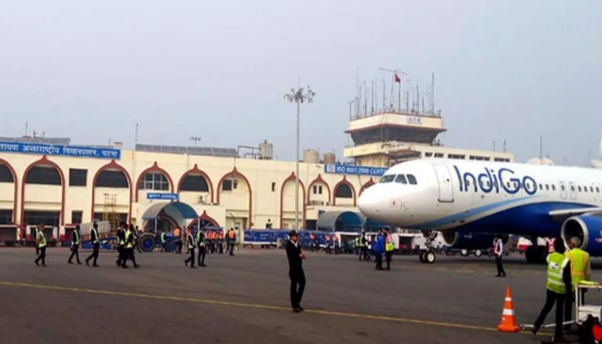 Aircraft making an emergency landing at Patna Airport due to a bird hit.